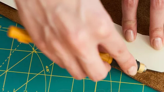 迪先箱包分享延长户外背包使用寿命的小技巧